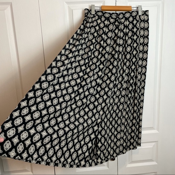 Button Down 90s Maxi Skirt - Picture 13 of 16